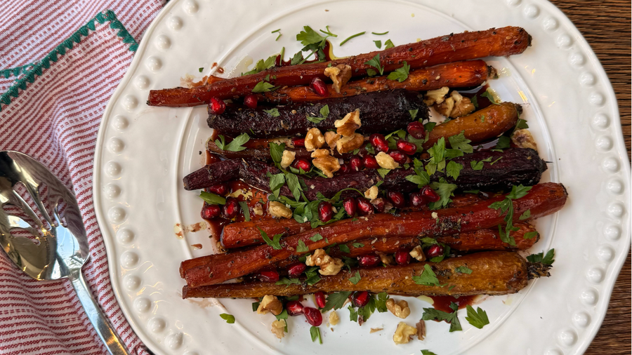 Honey & Pomegranate Za’atar Roasted Carrots