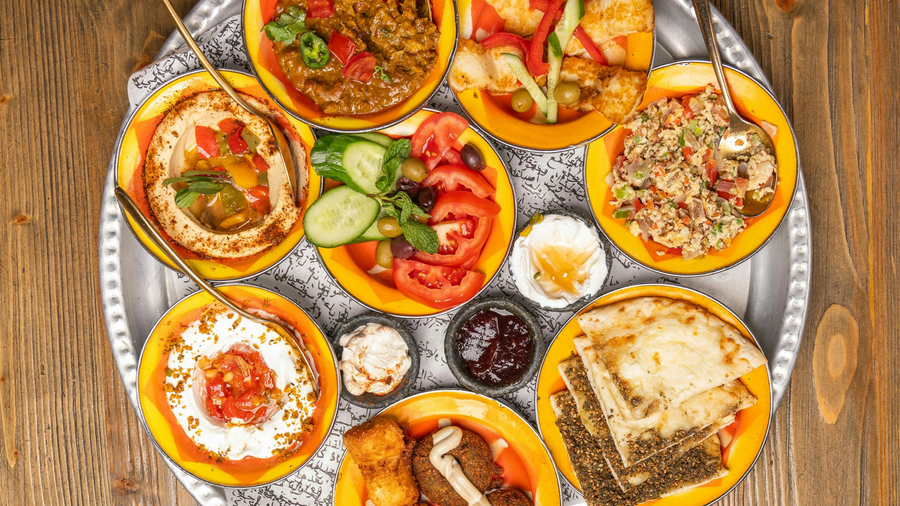 How to Build a Taawla Mezze Table